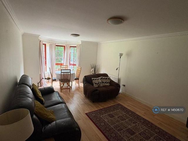Apartment for rent in Comely Bank, Craigleith