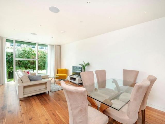 Apartment for rent in Lyons, Greater London