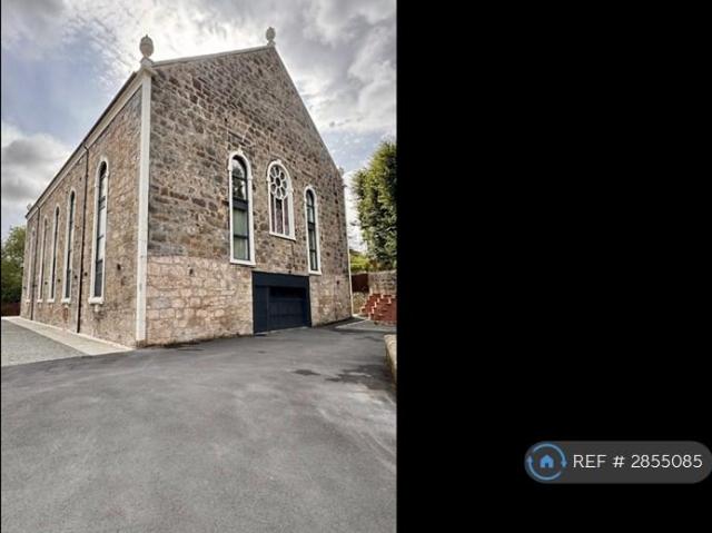 Flat for rent in Castlehead, Glenburn