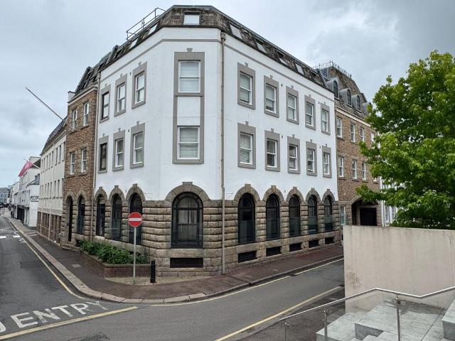 Flat for rent in St Helier, Greater London