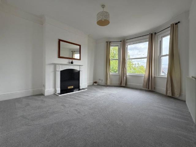 Apartment for rent in St James, Sandown Park