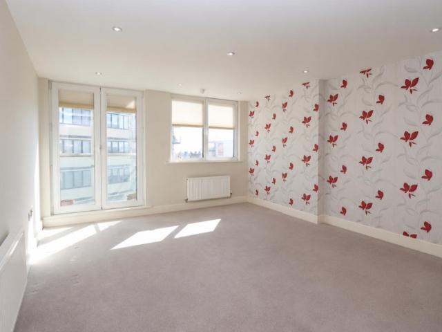 Apartment for rent in Central, Heathlands