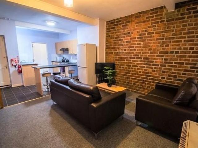 Apartment for rent in Sharrow Vale, Sheffield