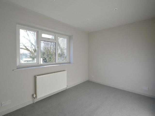 Flat for rent in London Borough of Lewisham, Ladywell