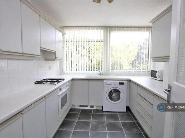 Apartment for rent in Well Hall, Greater London