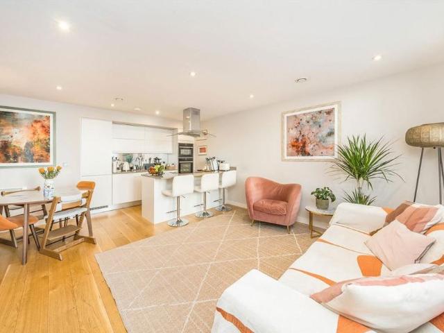 Apartment for rent in London Borough of Richmond upon Thames, Greater London