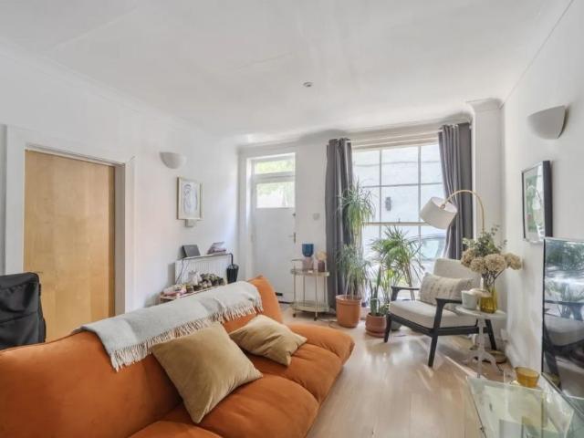 Apartment for rent in Kilburn, Greater London