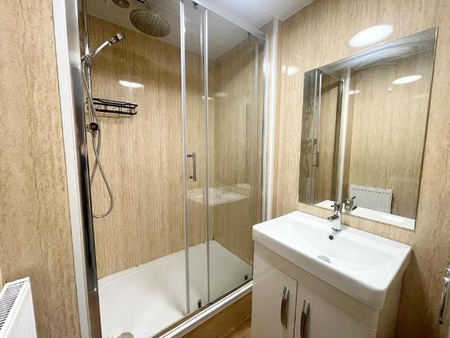 Apartment for rent in Cliff Hill, Warwick