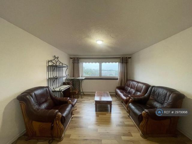 Flat for rent in Greenhills, Barassie
