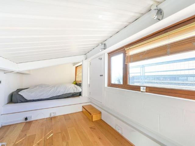 Apartment for rent in Harlesden, Greater London