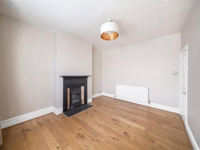 Apartment for rent in London Borough of Merton, Greater London