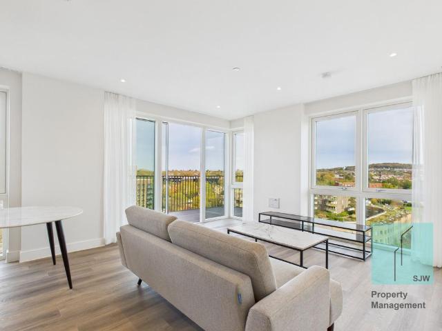 Flat for rent in Horn Park, Cat Hill