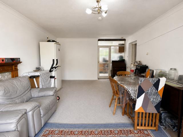 Apartment for rent in Horsell, Woking