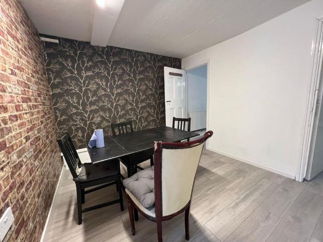 Apartment for rent in Gants Hill, Greater London