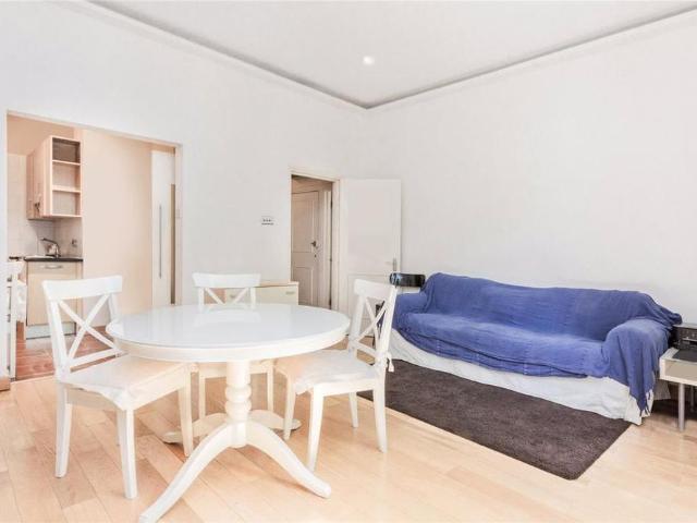 Apartment for rent in Swiss Cottage, Greater London