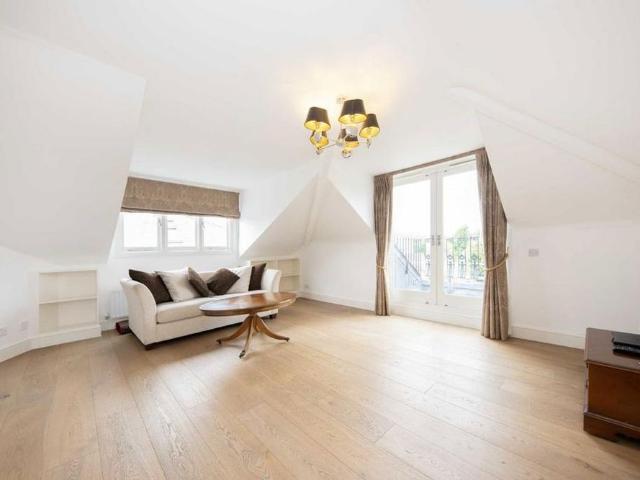 Apartment for rent in Swiss Cottage, Greater London