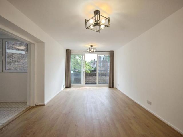 Apartment for rent in London Borough of Hounslow, Greater London