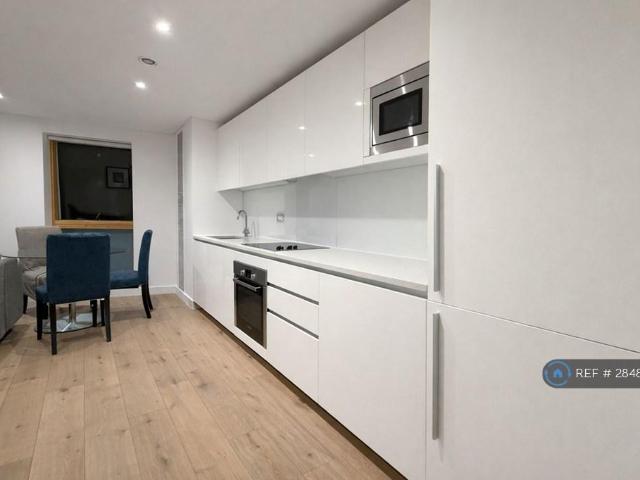 Flat for rent in Paddington, Greater London