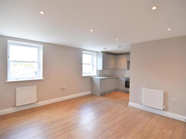 Flat for rent in Norbiton, Greater London