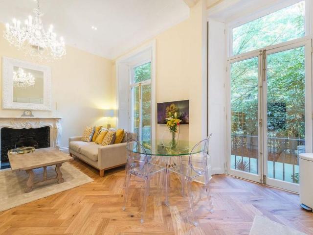 Apartment for rent in Bayswater, Greater London