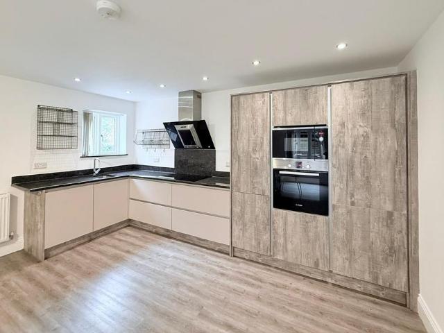 Flat for rent in Haddon, Isle Of Man