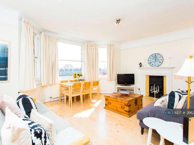 Flat for rent in Fulham, Greater London