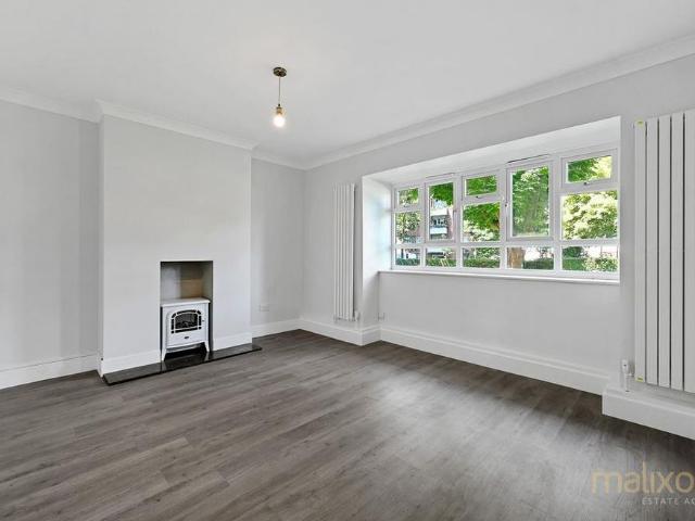 Apartment for rent in Aldrington Estate, Greater London
