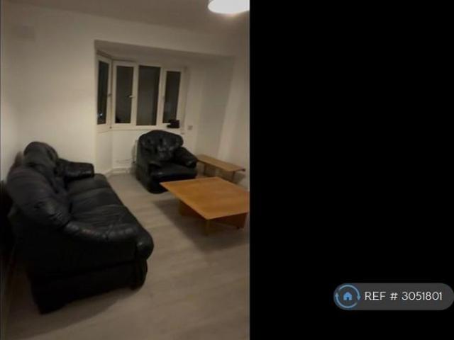 Apartment for rent in Tooting Graveney, Greater London