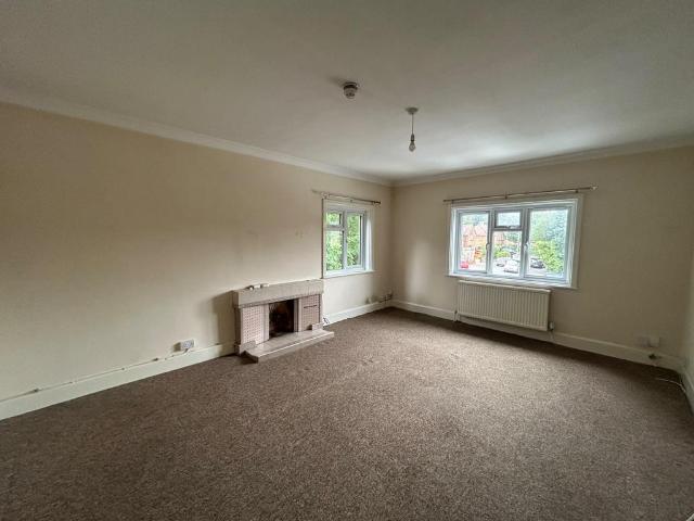 Flat for rent in Alder Hills, Poole