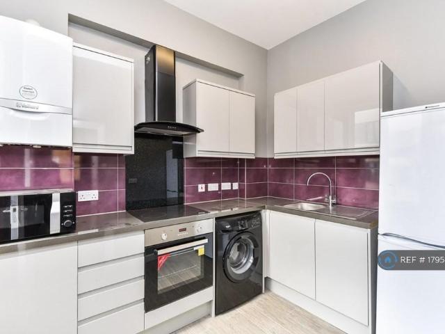 Flat for rent in Bayswater, Greater London
