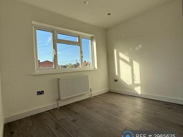 Apartment for rent in Lane, Greater London