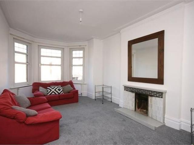 Apartment for rent in Fallow Corner, Greater London