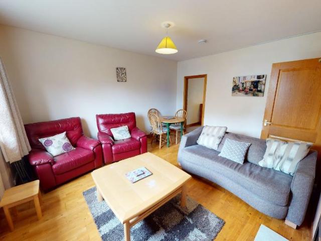 Flat for rent in Ferryhill, Ballindoch