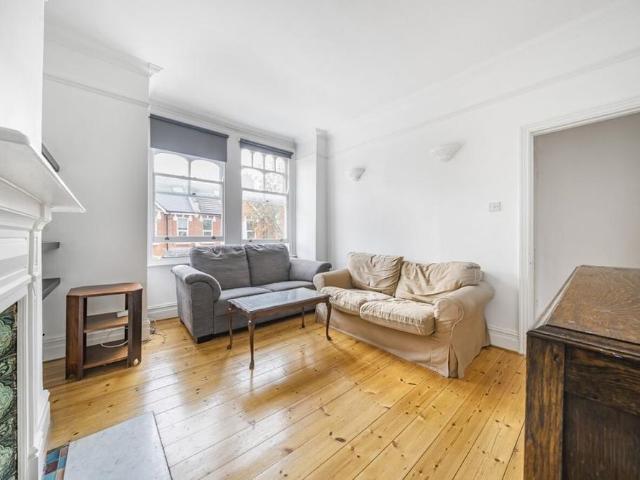 Apartment for rent in Shepherd's Bush, Greater London