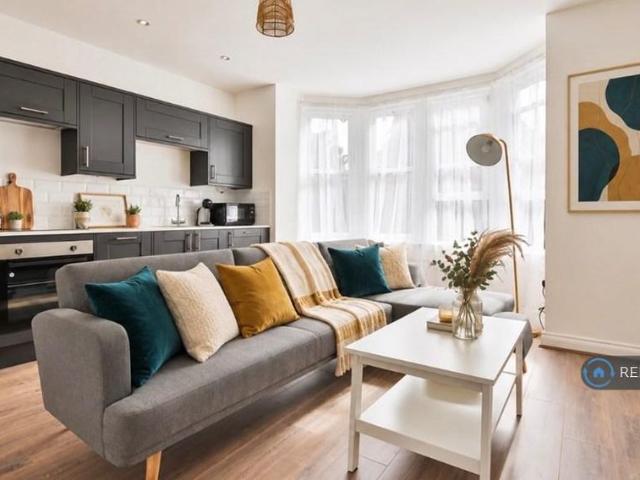 Apartment for rent in Civic Centre, Falcon Lodge
