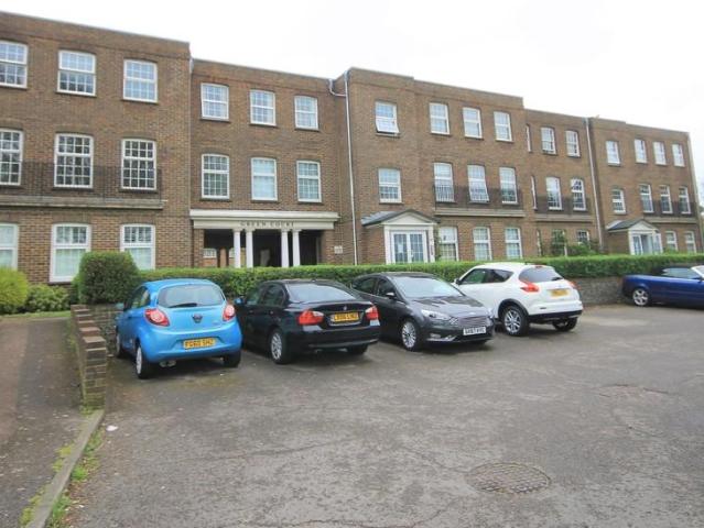 Flat for rent in Fishersgate, West Sussex