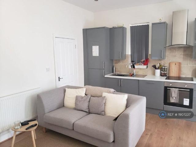 Apartment for rent in Moortown, West Yorkshire