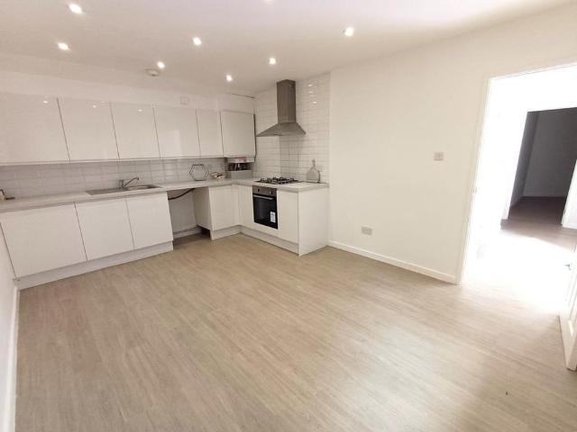 Apartment for rent in St. Stephen's, The Bridge
