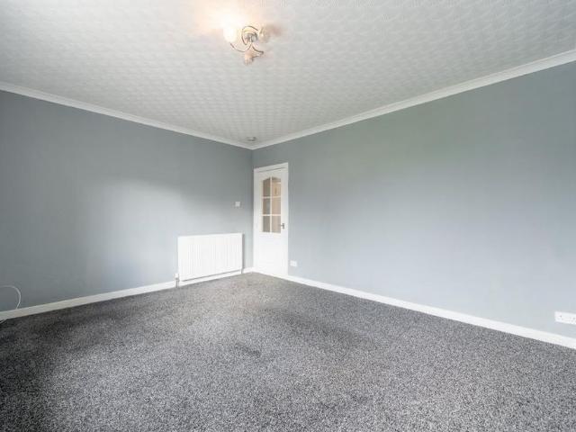 Apartment for rent in Dumbarton, Scotland