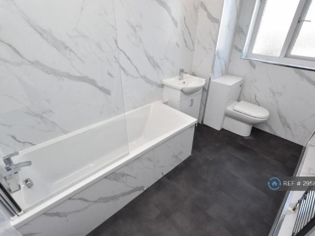 Flat for rent in Victory Gardens, Stanwix