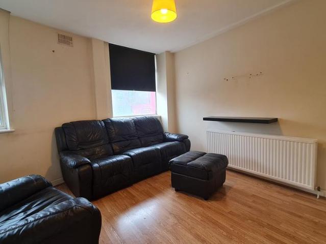 Apartment for rent in London Borough of Ealing, Greenford