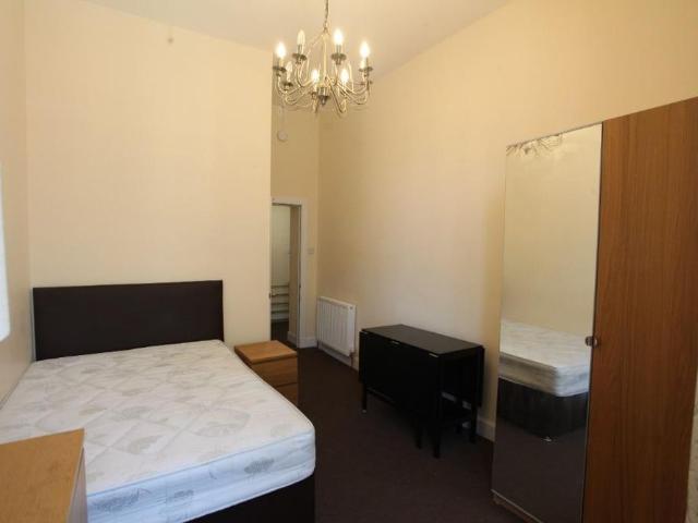 Apartment for rent in Southside, Scotland