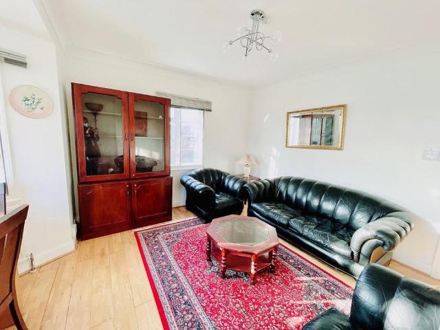 Apartment for rent in London Borough of Ealing, Greater London