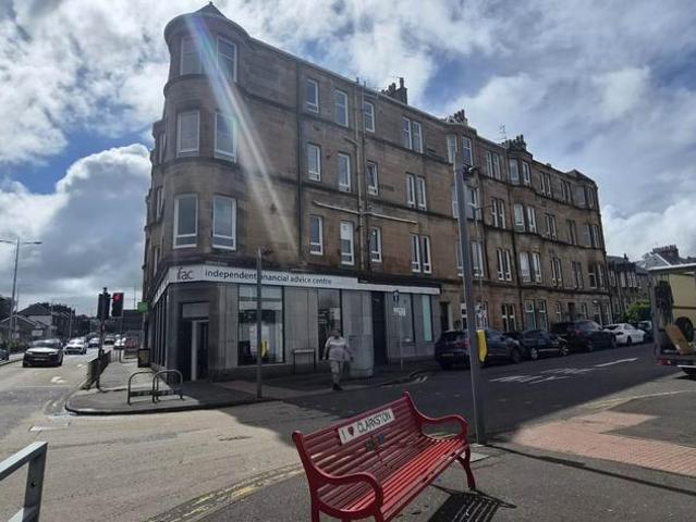 Flat for rent in Clarkston, Scotland