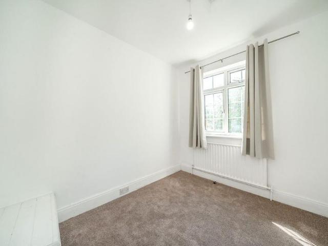 Apartment for rent in London Borough of Hounslow, Osterley