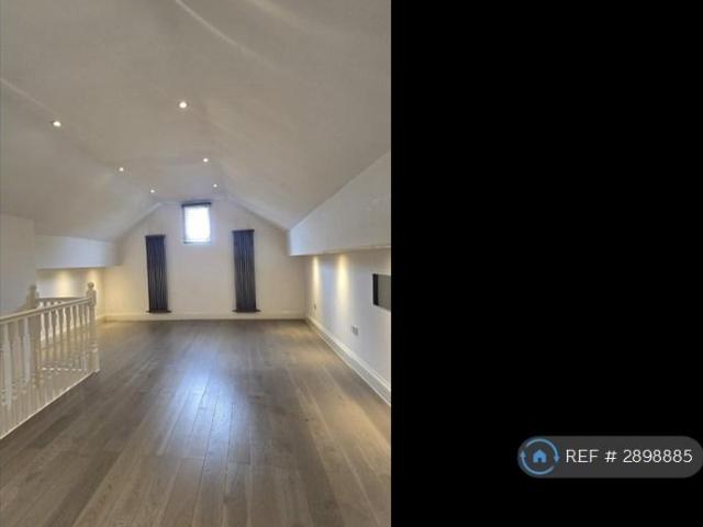 Flat for rent in Crystal Palace, Greater London