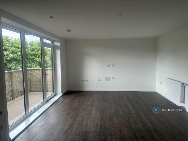 Apartment for rent in Brooklands, Monks Orchard