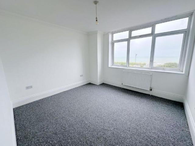 Apartment for rent in West Marina, Guestling Green