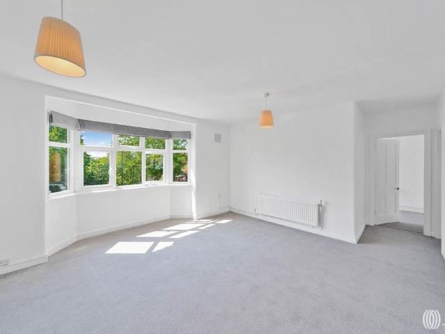 Apartment for rent in London Borough of Richmond upon Thames, Greater London