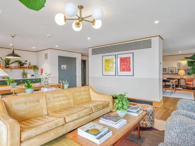 Apartment for rent in Brompton, Gillingham